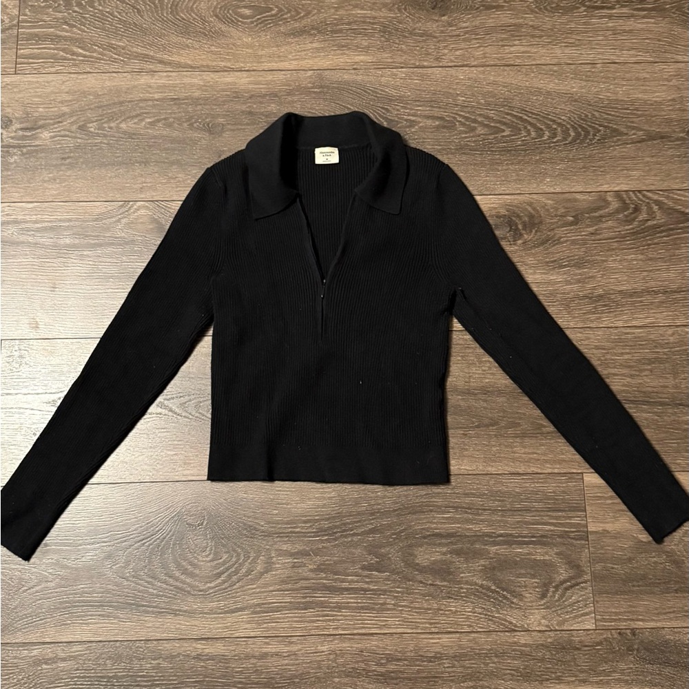 Abercrombie & Fitch Black Ribbed Collared Sweater